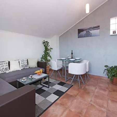 One-bedroom In Radeki Glavica Daire